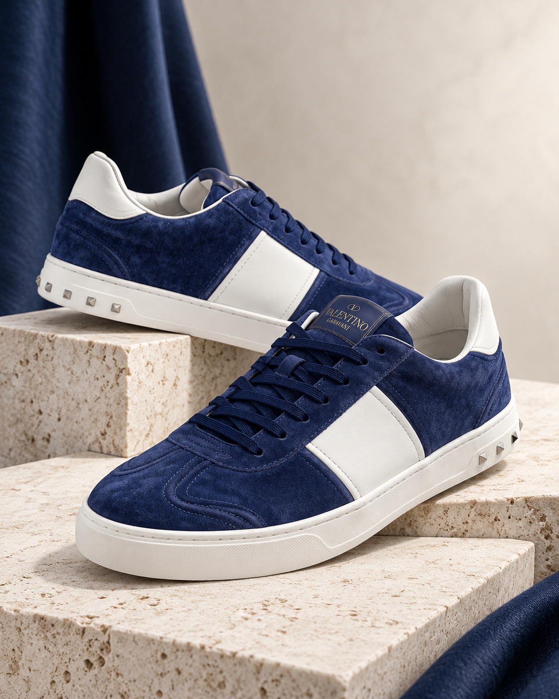 Valentino Garavani Flycrew · Royal Blue